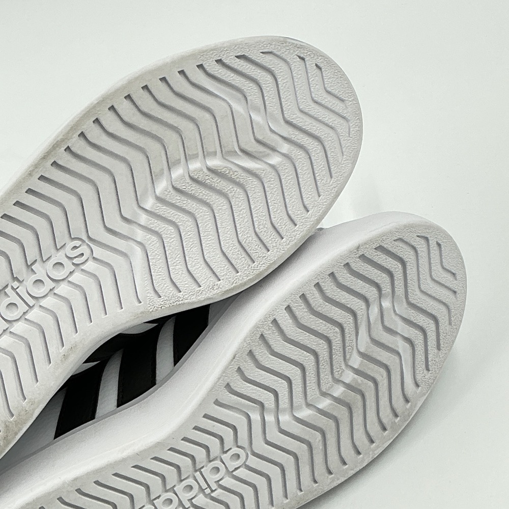 Adidas Womens Size 7.5 Sneakers White Black Gold Cloud Foam NEW Street talk $75 - Picture 15 of 16